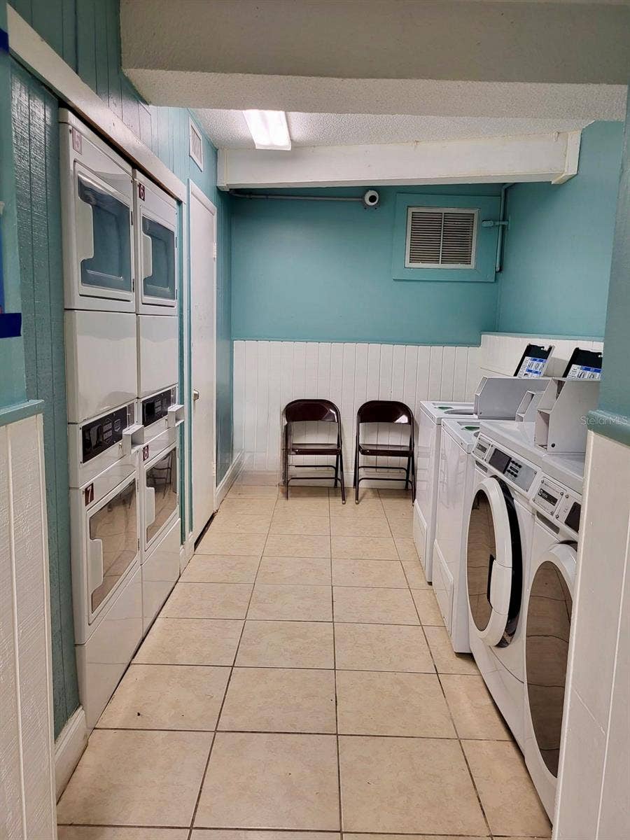 506 ORANGE DRIVE, #15, Altamonte Springs, FL 32701 Laundry facility