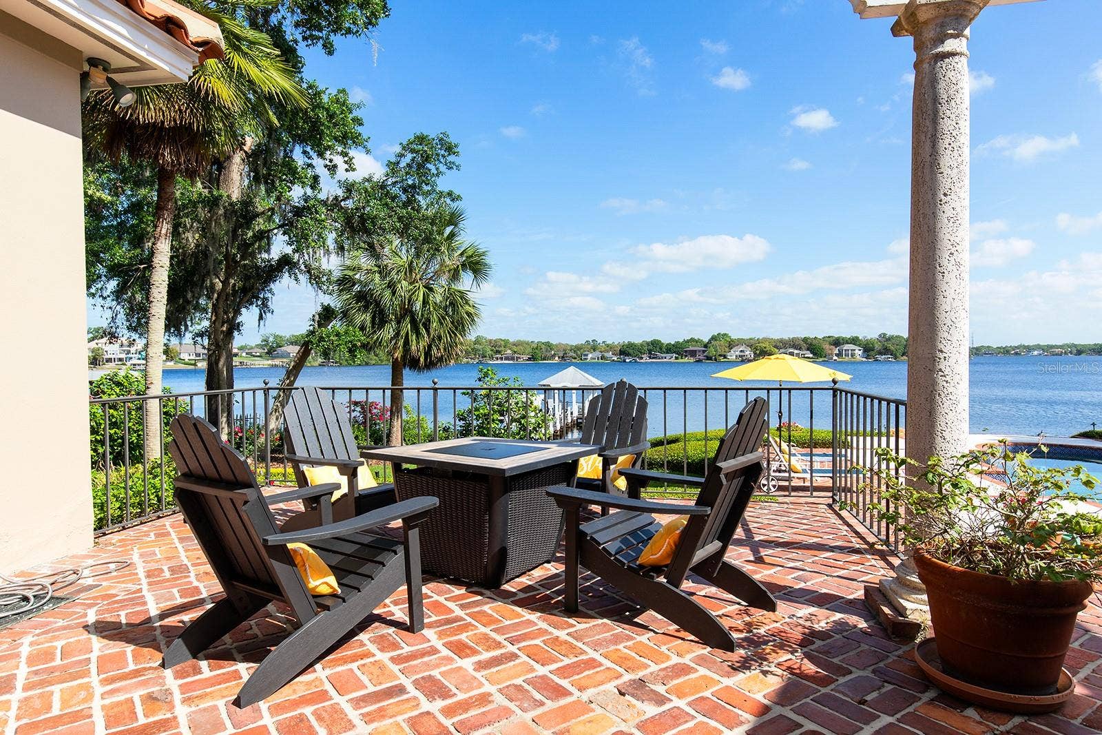 1351 N CLASSIC COURT, Longwood, FL 32779 Snuggle by the fire pit on those chilly evenings