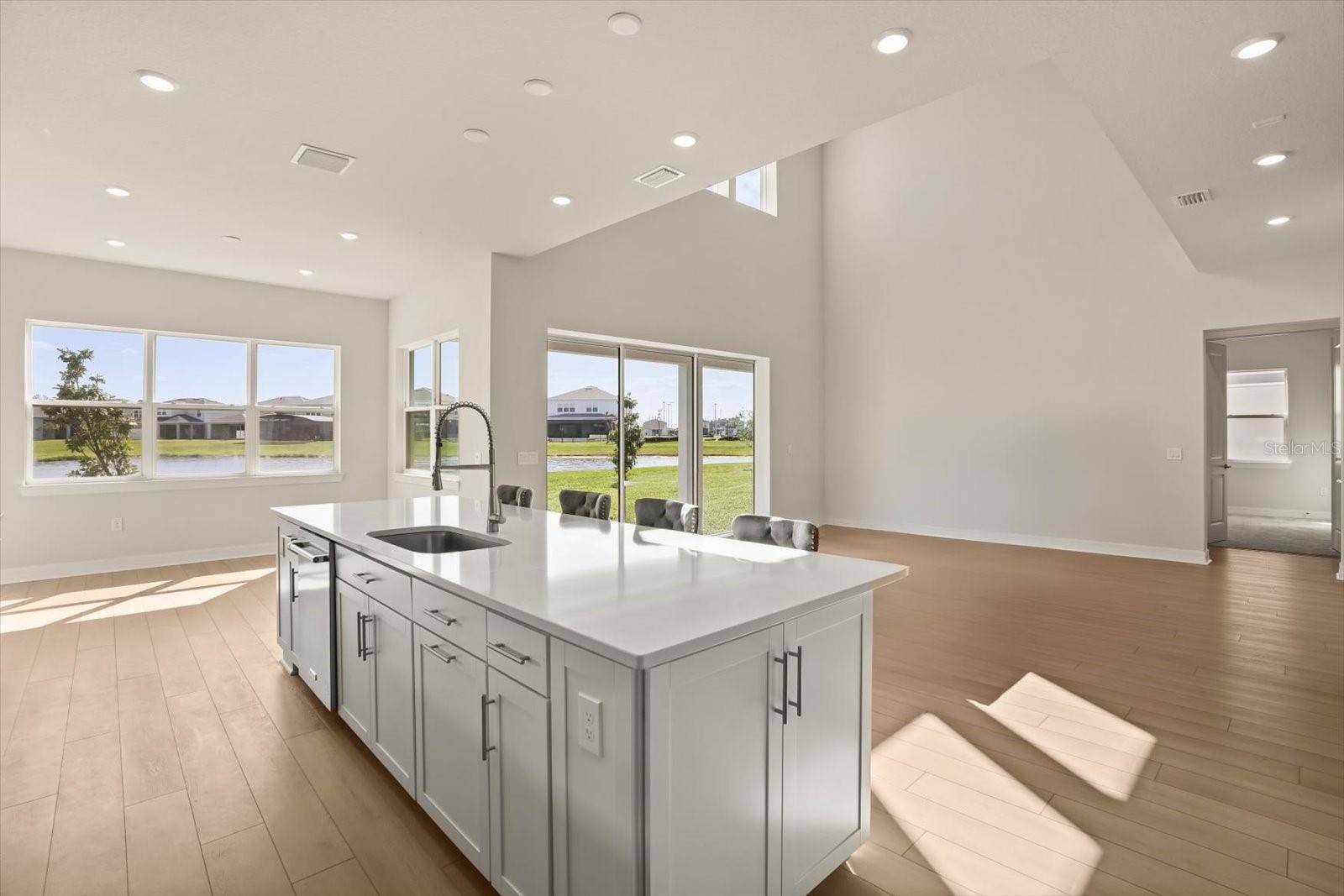 8352 PARK CLIFF WAY, Orlando, FL 32836