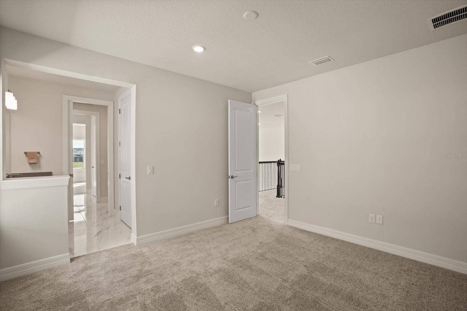 8352 PARK CLIFF WAY, Orlando, FL 32836