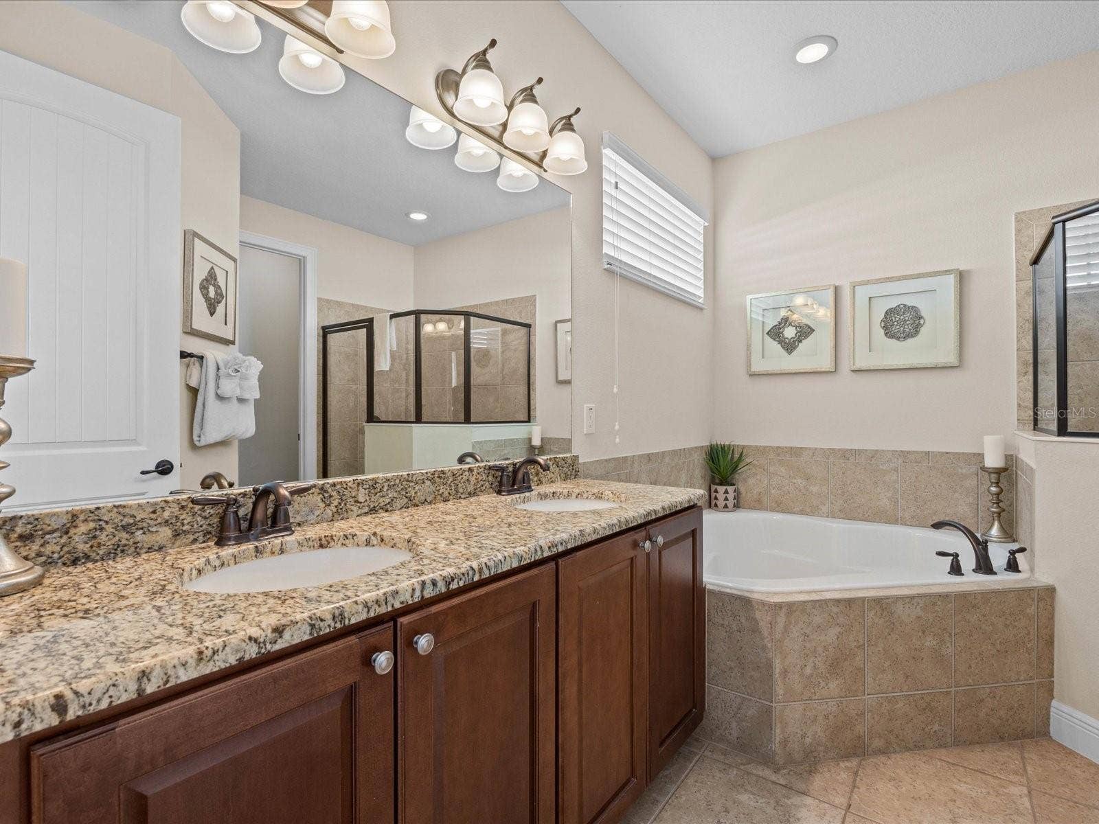 761 DESERT MOUNTAIN COURT, Kissimmee, FL 34747 761 DESERT MOUNTAIN COURT, Kissimmee, FL 34747
