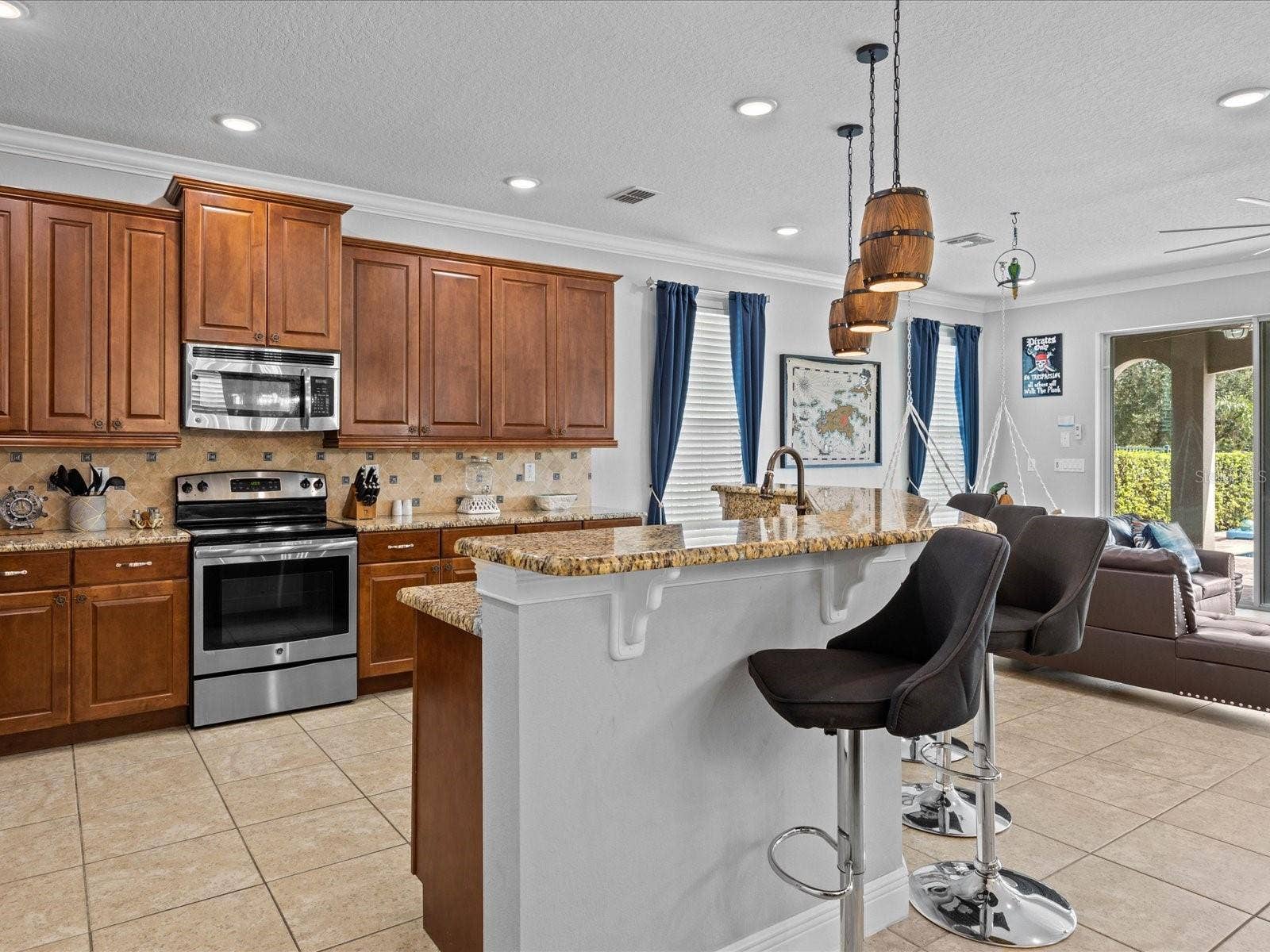 761 DESERT MOUNTAIN COURT, Kissimmee, FL 34747 761 DESERT MOUNTAIN COURT, Kissimmee, FL 34747
