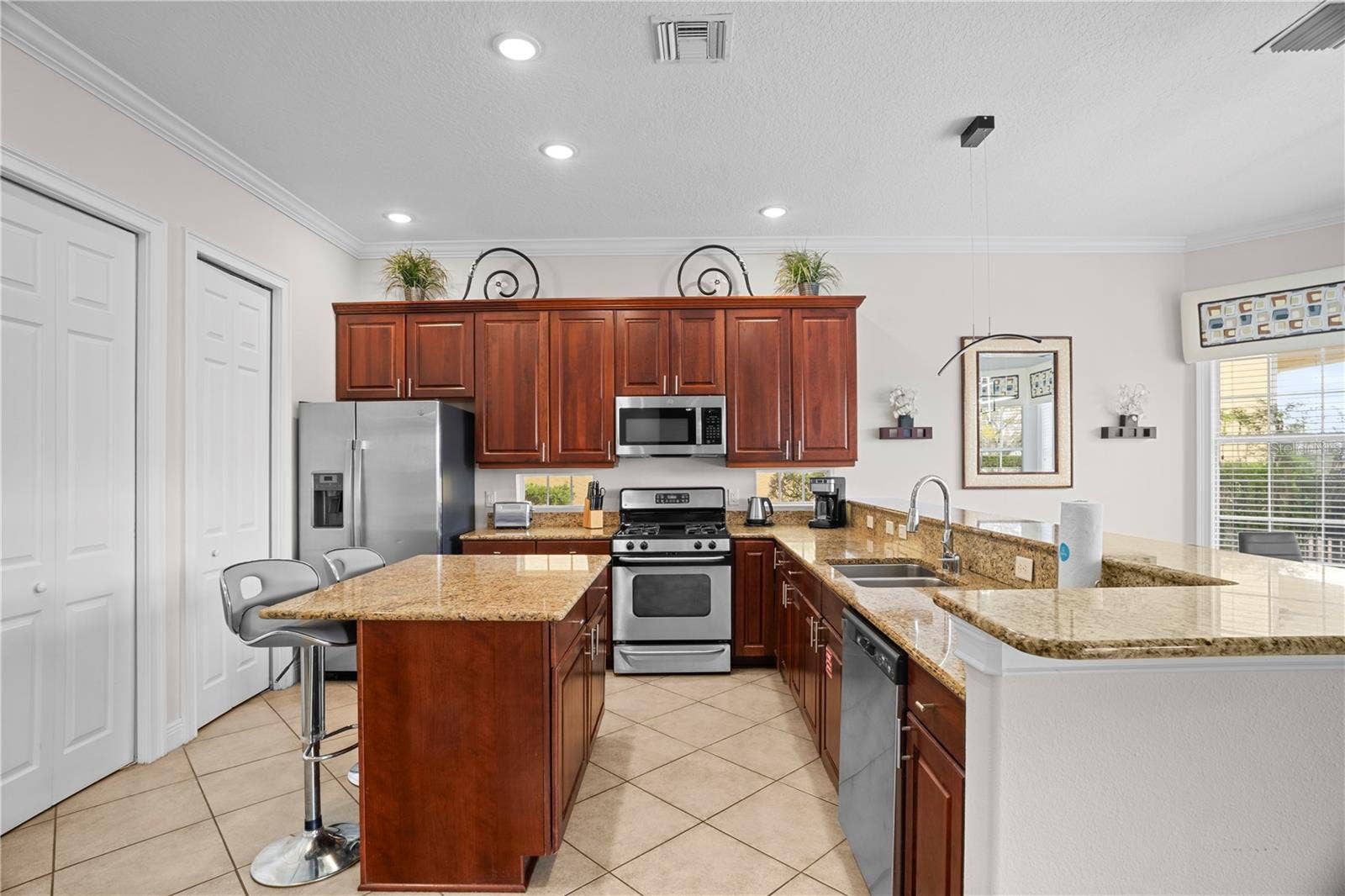 7388 GATHERING COURT, Reunion, FL 34747 7388 GATHERING COURT, Reunion, FL 34747