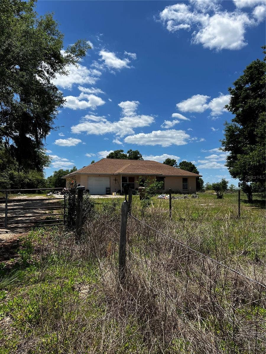 Property photo for Groveland, FL