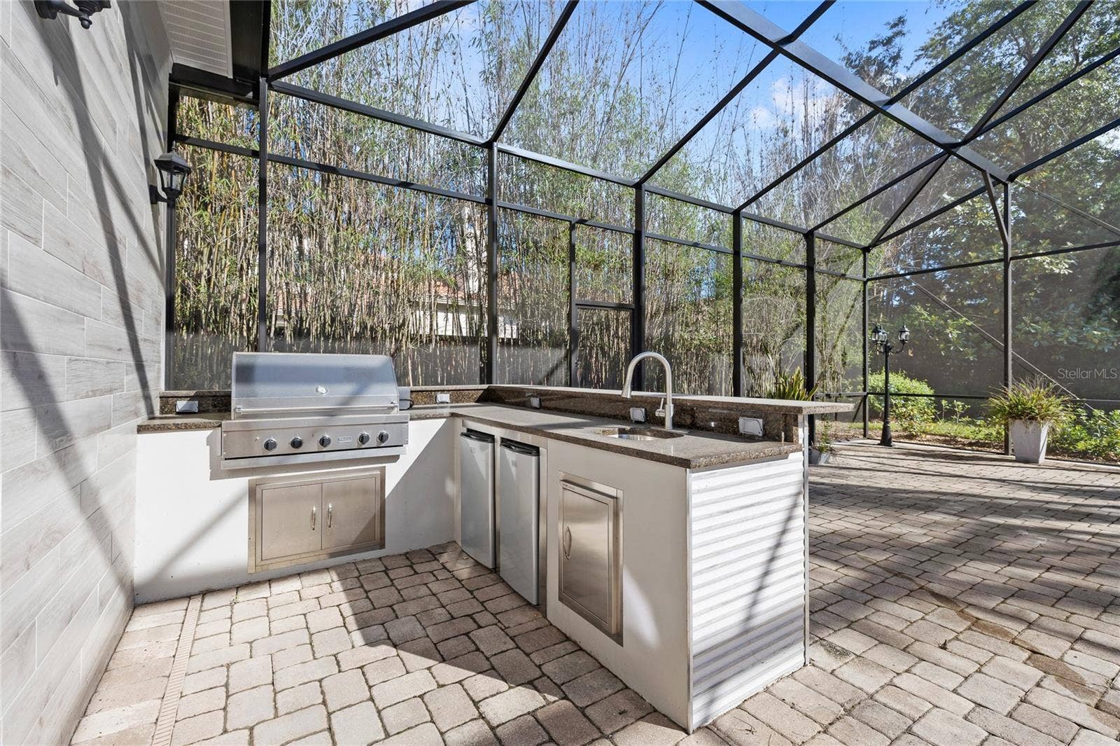 11051 HAWKSHEAD COURT, Windermere, FL 34786 Built in outdoor kitchen to make outdoor entertaining a breeze!