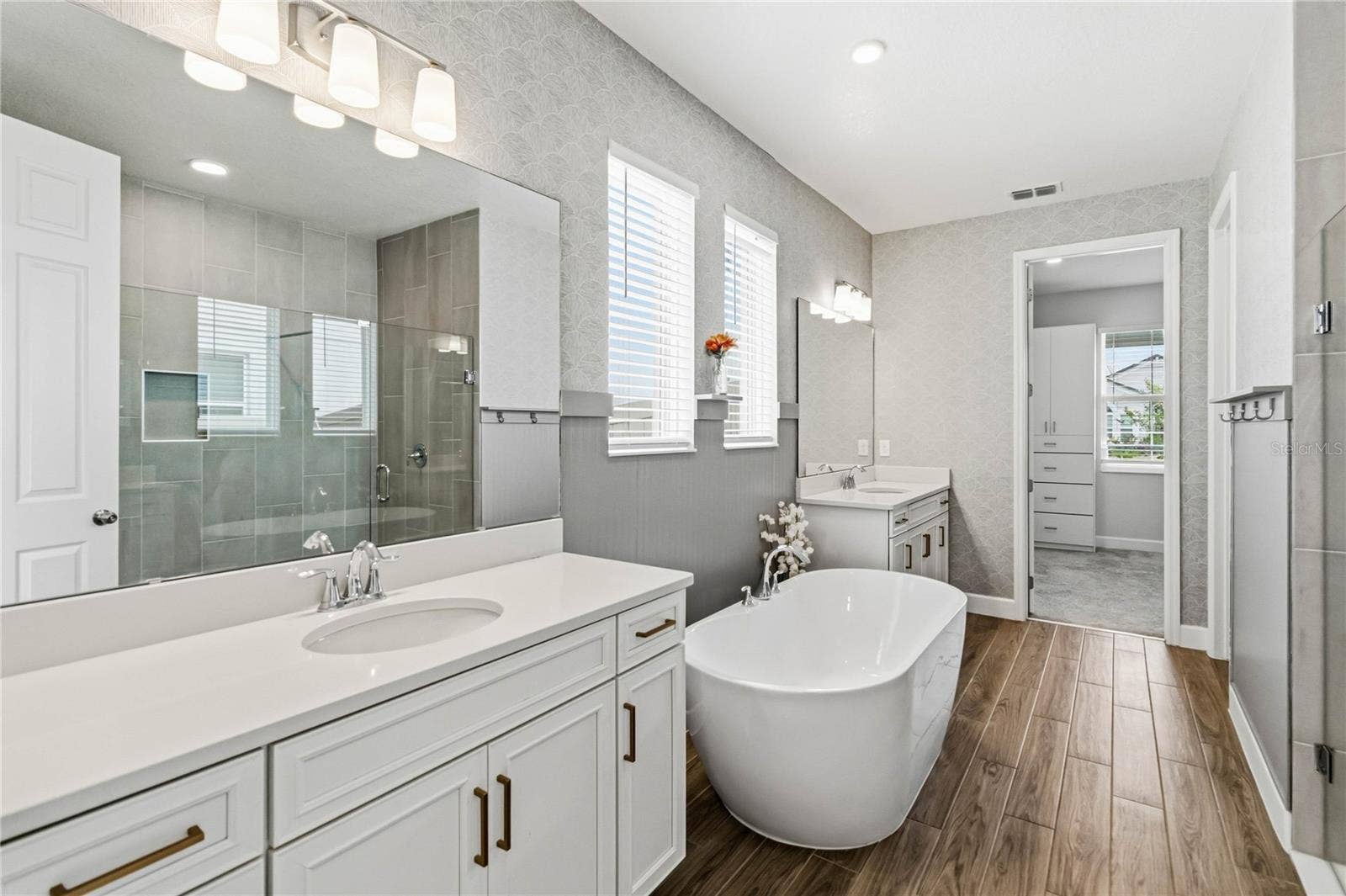 2510 CEDAR SHAKE COURT, Oviedo, FL 32765 2510 CEDAR SHAKE COURT, Oviedo, FL 32765