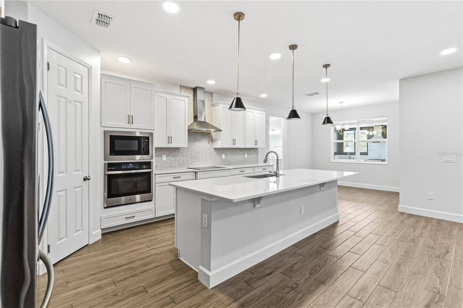 2510 CEDAR SHAKE COURT, Oviedo, FL 32765 2510 CEDAR SHAKE COURT, Oviedo, FL 32765