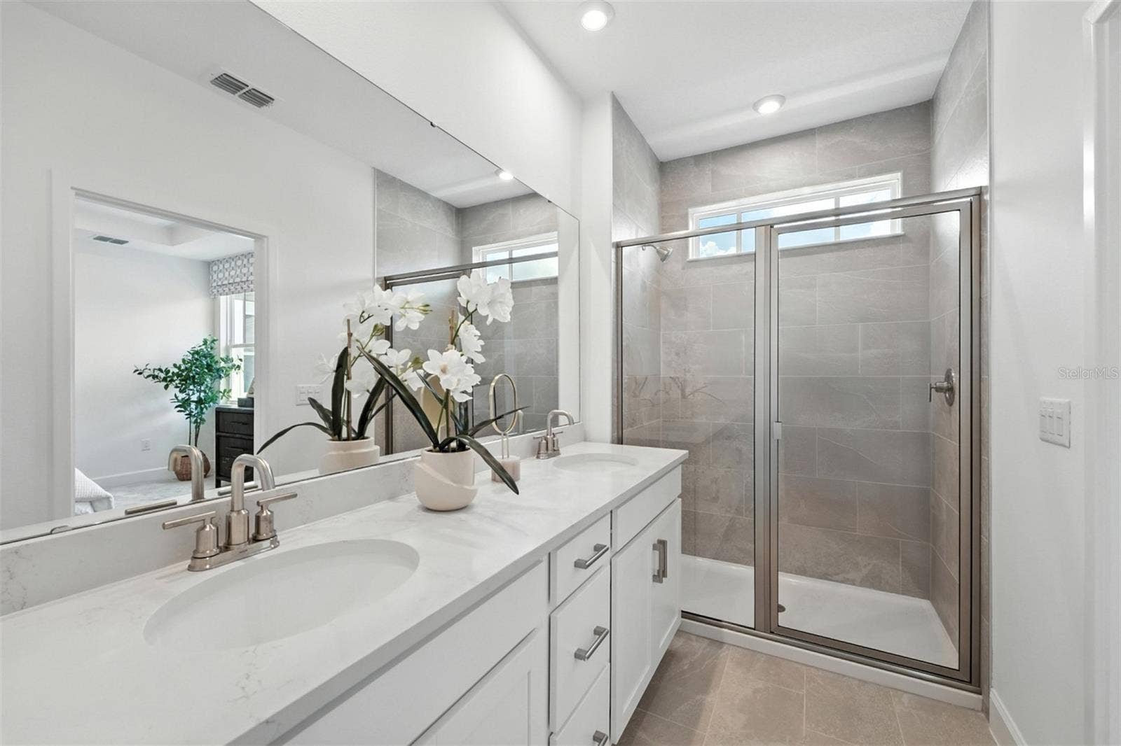 1792 HEADLAND LOOP, Celebration, FL 34747 Island Village Amelia Model Primary Bathroom