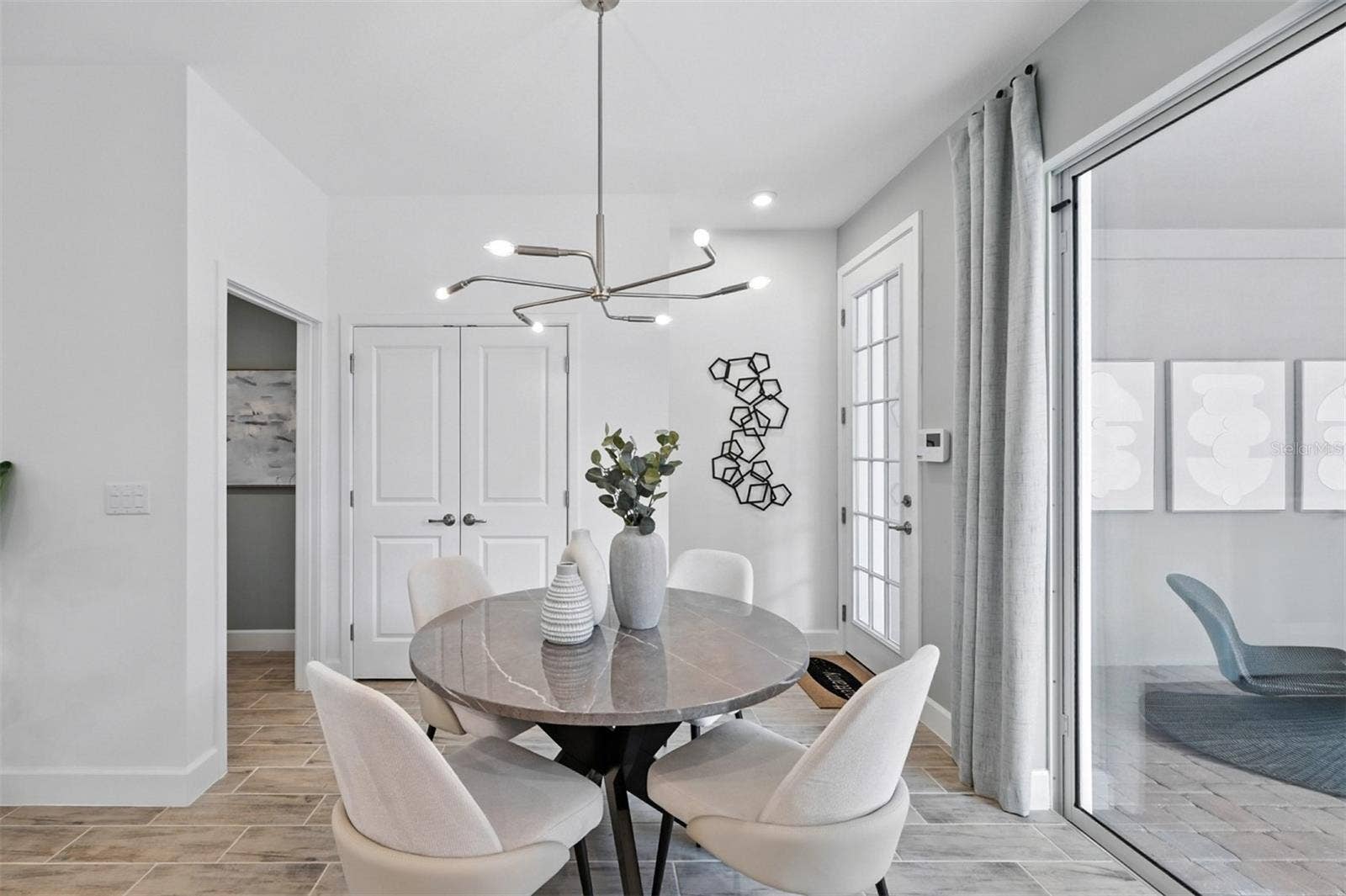 1792 HEADLAND LOOP, Celebration, FL 34747 Island Village Amelia Model Dining Room