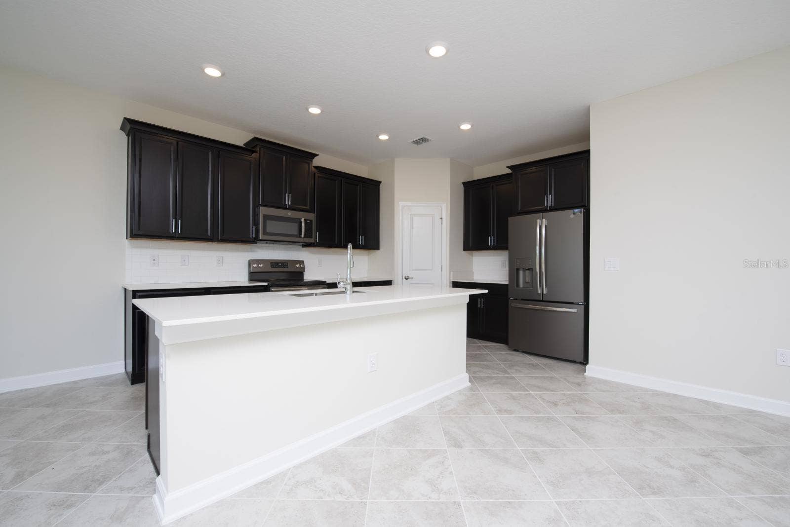 1037 BLACKWOLF RUN ROAD, Davenport, FL 33896 1037 BLACKWOLF RUN ROAD, Davenport, FL 33896