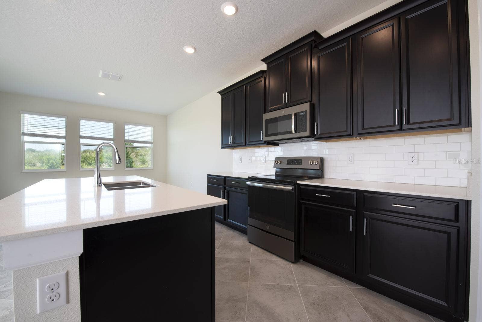 1037 BLACKWOLF RUN ROAD, Davenport, FL 33896 1037 BLACKWOLF RUN ROAD, Davenport, FL 33896