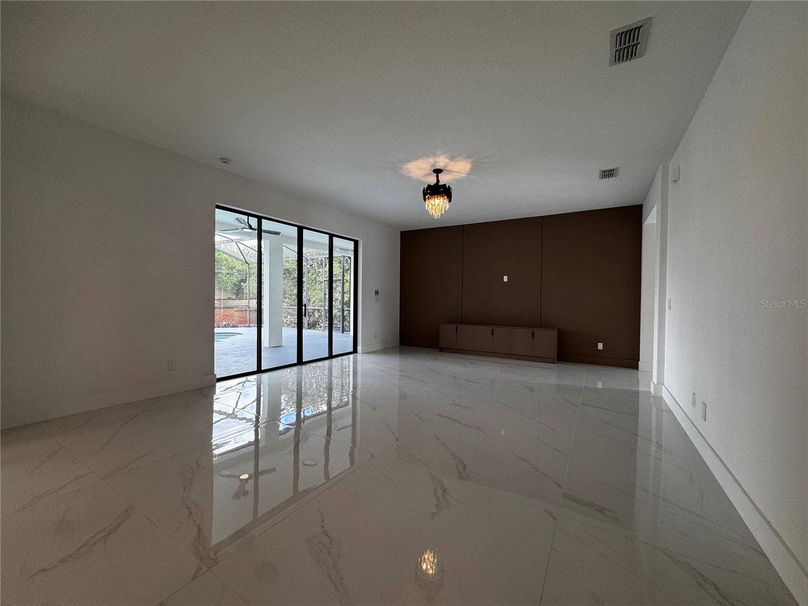 219 LARGOVISTA DRIVE, Oakland, FL 34787 219 LARGOVISTA DRIVE, Oakland, FL 34787