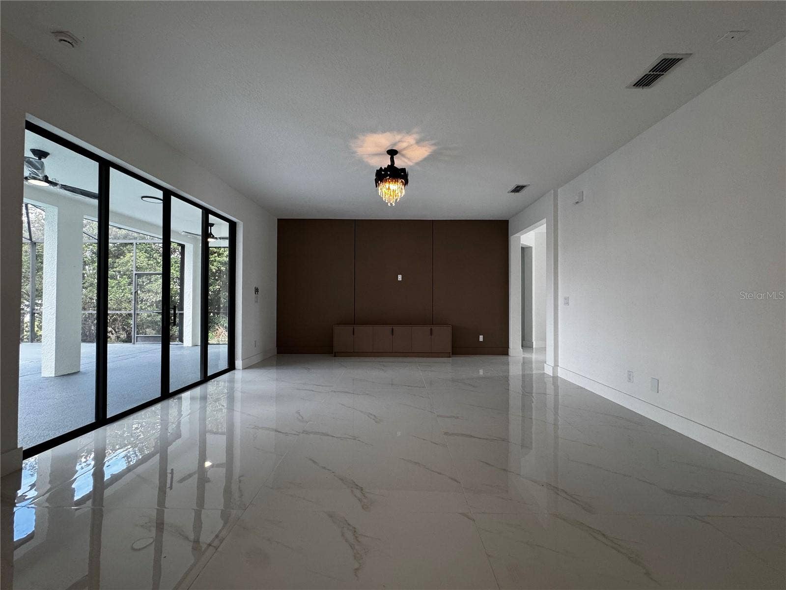 219 LARGOVISTA DRIVE, Oakland, FL 34787 219 LARGOVISTA DRIVE, Oakland, FL 34787