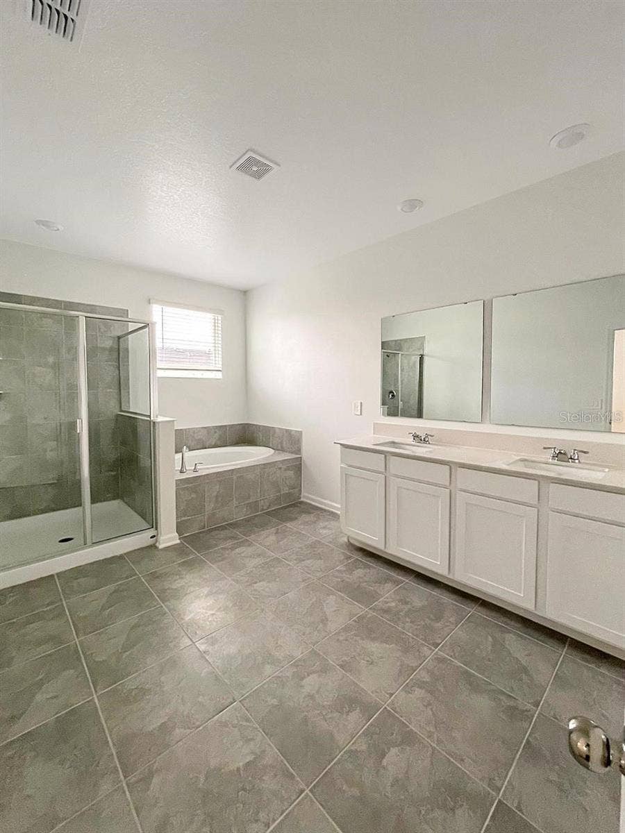 218 NINE IRON DRIVE, Davenport, FL 33896 218 NINE IRON DRIVE, Davenport, FL 33896