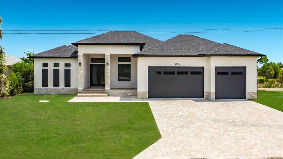 Property photo for 9524 SINGER CIRCLE, Port Charlotte, FL