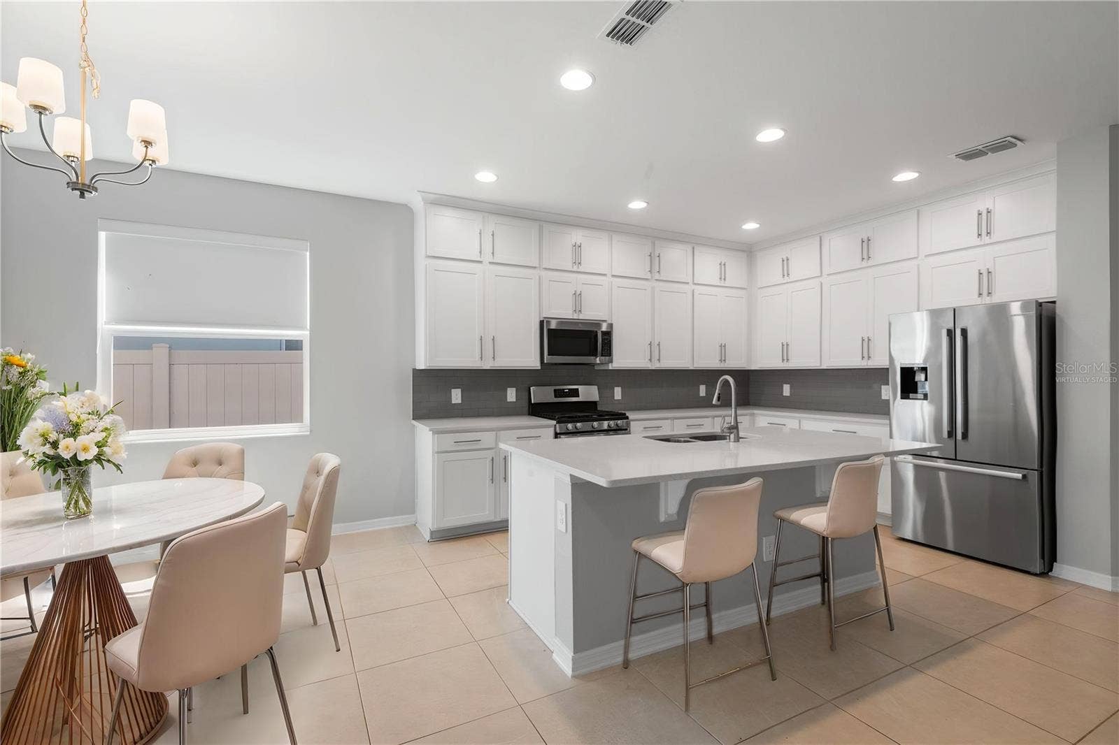 2017 BOSS HEWETT STREET, Oakland, FL 34787 Virtually staged