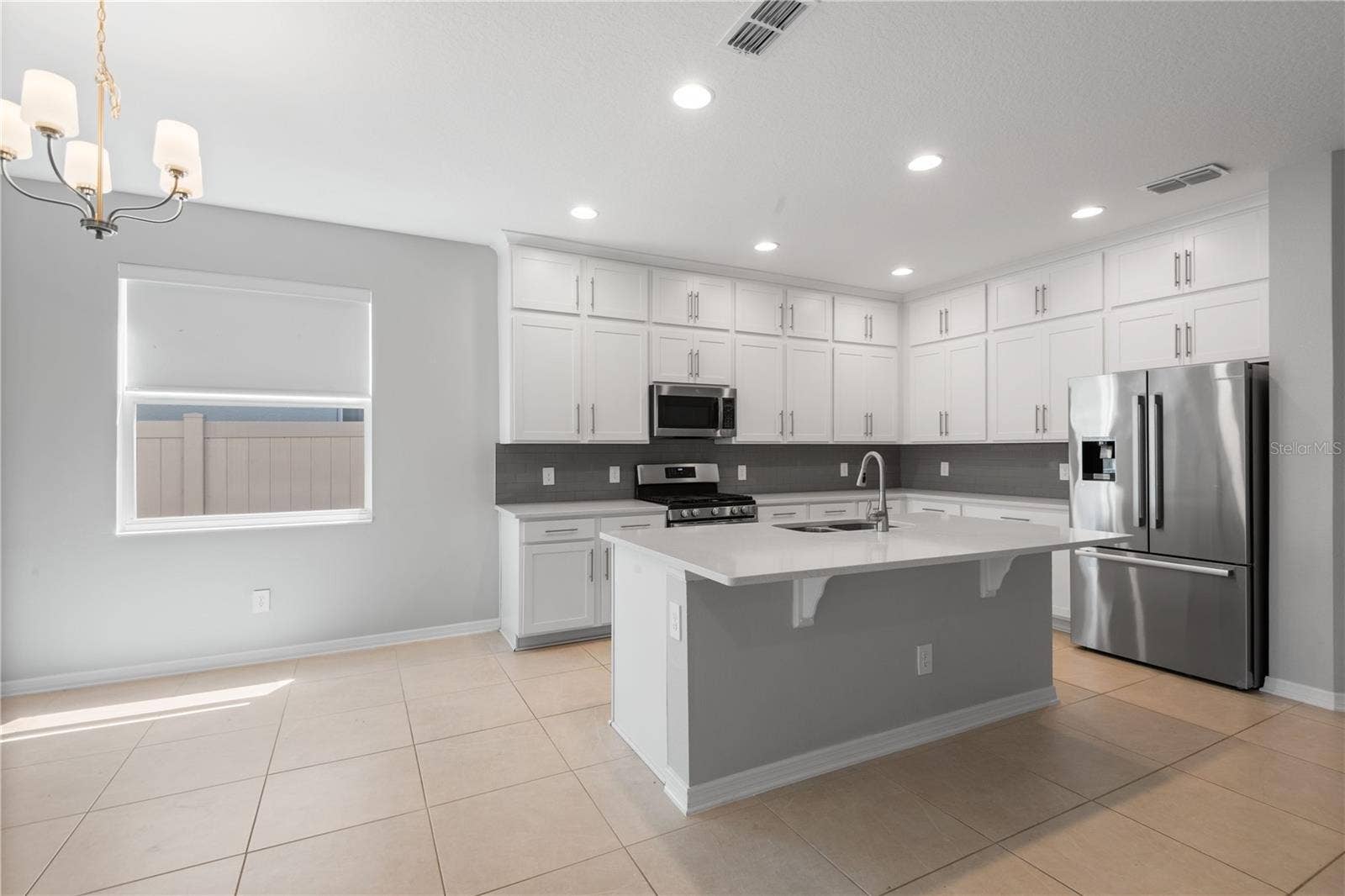 2017 BOSS HEWETT STREET, Oakland, FL 34787 2017 BOSS HEWETT STREET, Oakland, FL 34787