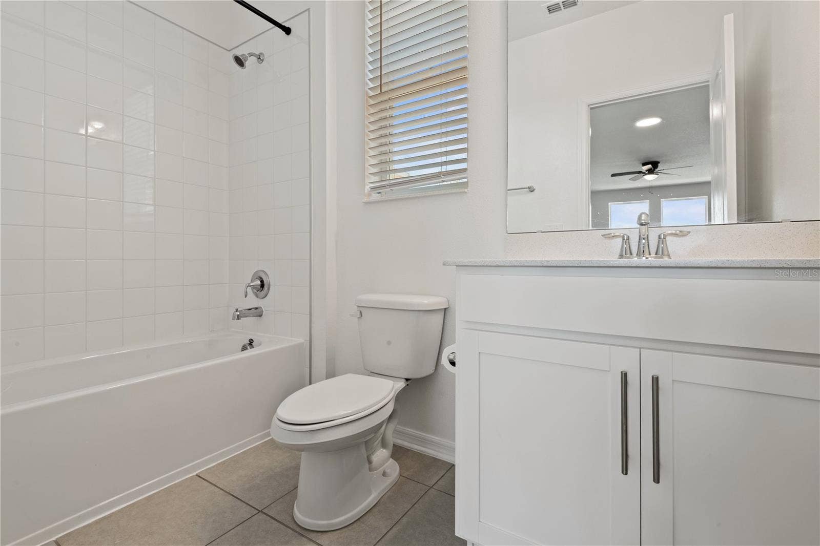 2017 BOSS HEWETT STREET, Oakland, FL 34787 2017 BOSS HEWETT STREET, Oakland, FL 34787