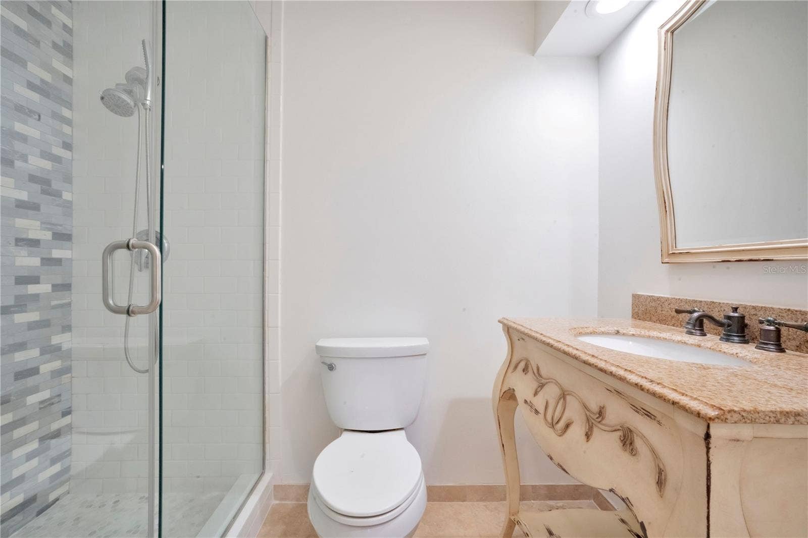 2117 OCEAN DRIVE, New Smyrna Beach, FL 32169 Bedroom 3 Ensuite