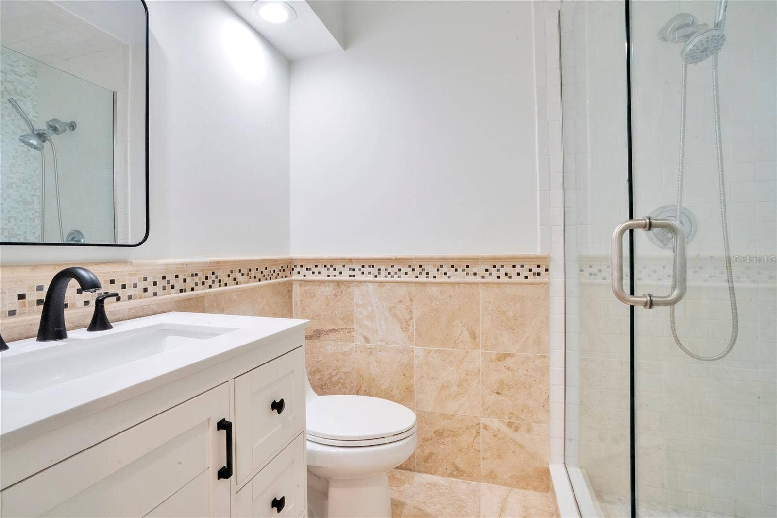 2117 OCEAN DRIVE, New Smyrna Beach, FL 32169 Bedroom 2 Ensuite
