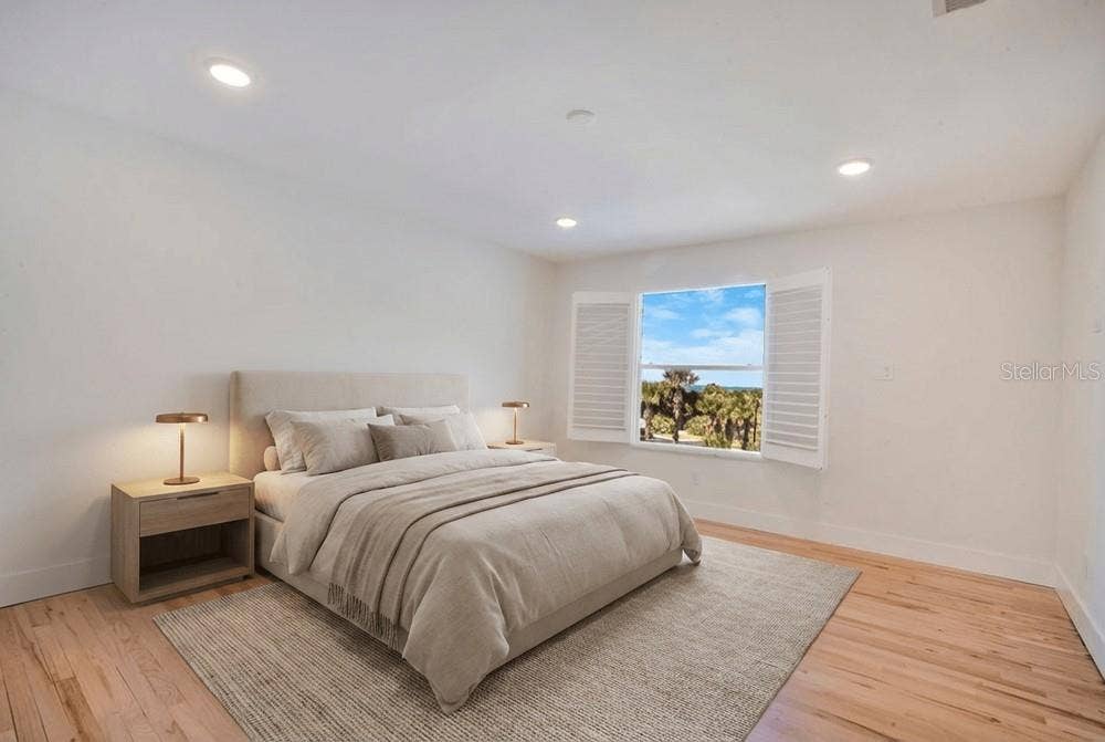 2117 OCEAN DRIVE, New Smyrna Beach, FL 32169 Bedroom