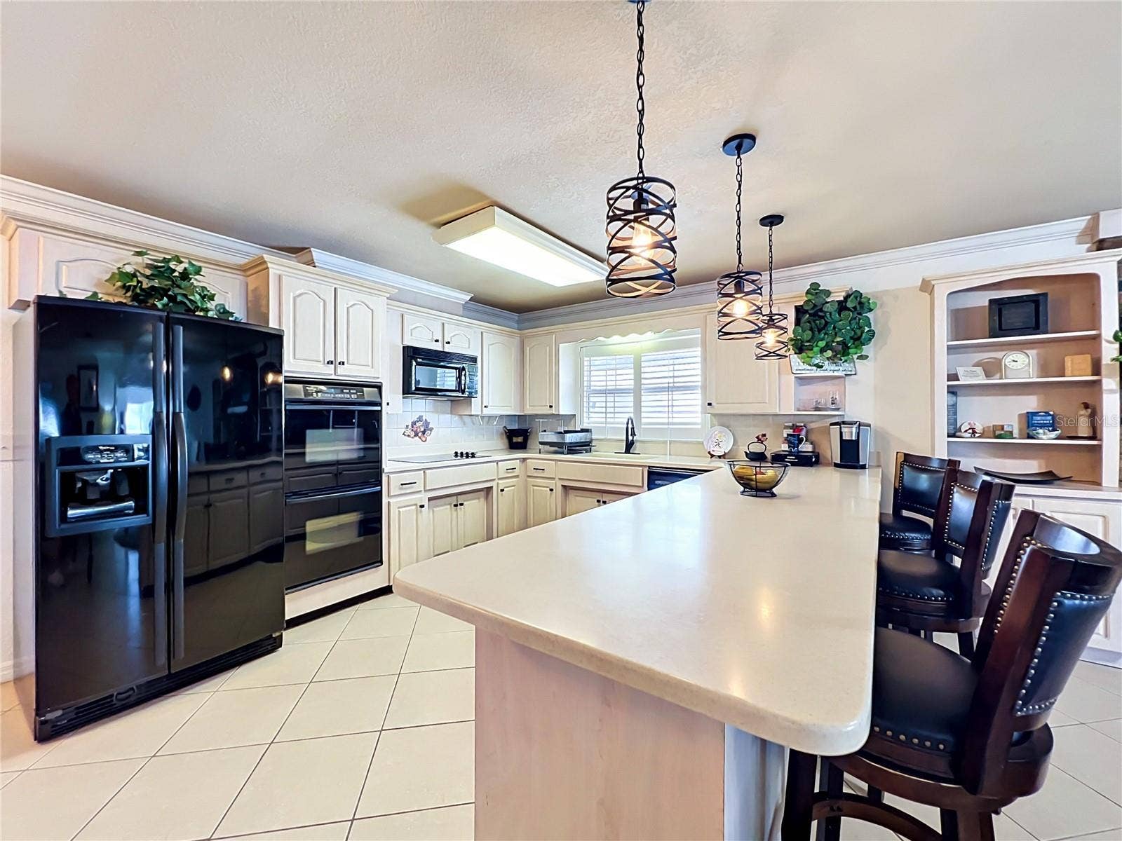 2404 LAUDERDALE COURT, Orlando, FL 32805 2404 LAUDERDALE COURT, Orlando, FL 32805