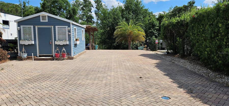 Property photo for 20285 US HIGHWAY 27, #21, Clermont, FL