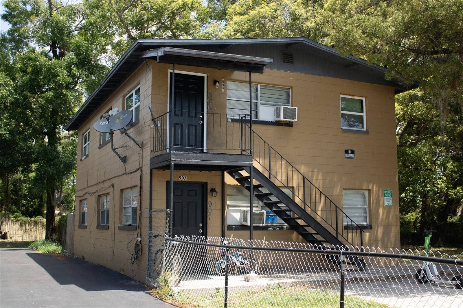 621 W SOUTH STREET, Orlando, FL 32805 621 W SOUTH STREET, Orlando, FL 32805