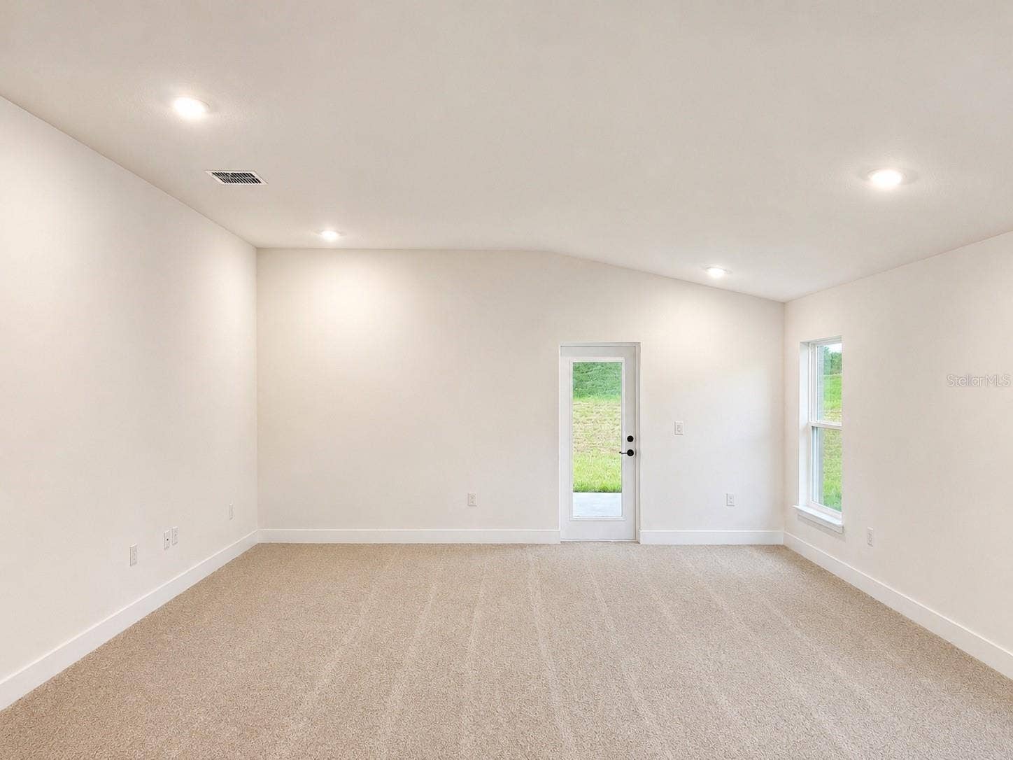 255 VERNY GROVE LANE, Leesburg, FL 34748 Living Area