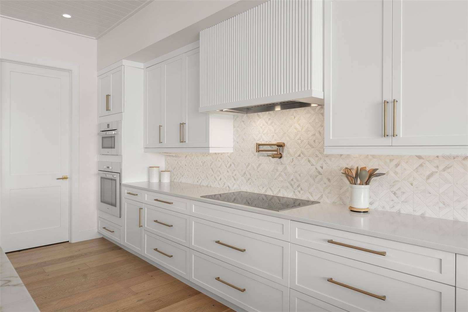 13542 SUNSET LAKES CIRCLE, Winter Garden, FL 34787 13542 SUNSET LAKES CIRCLE, Winter Garden, FL 34787