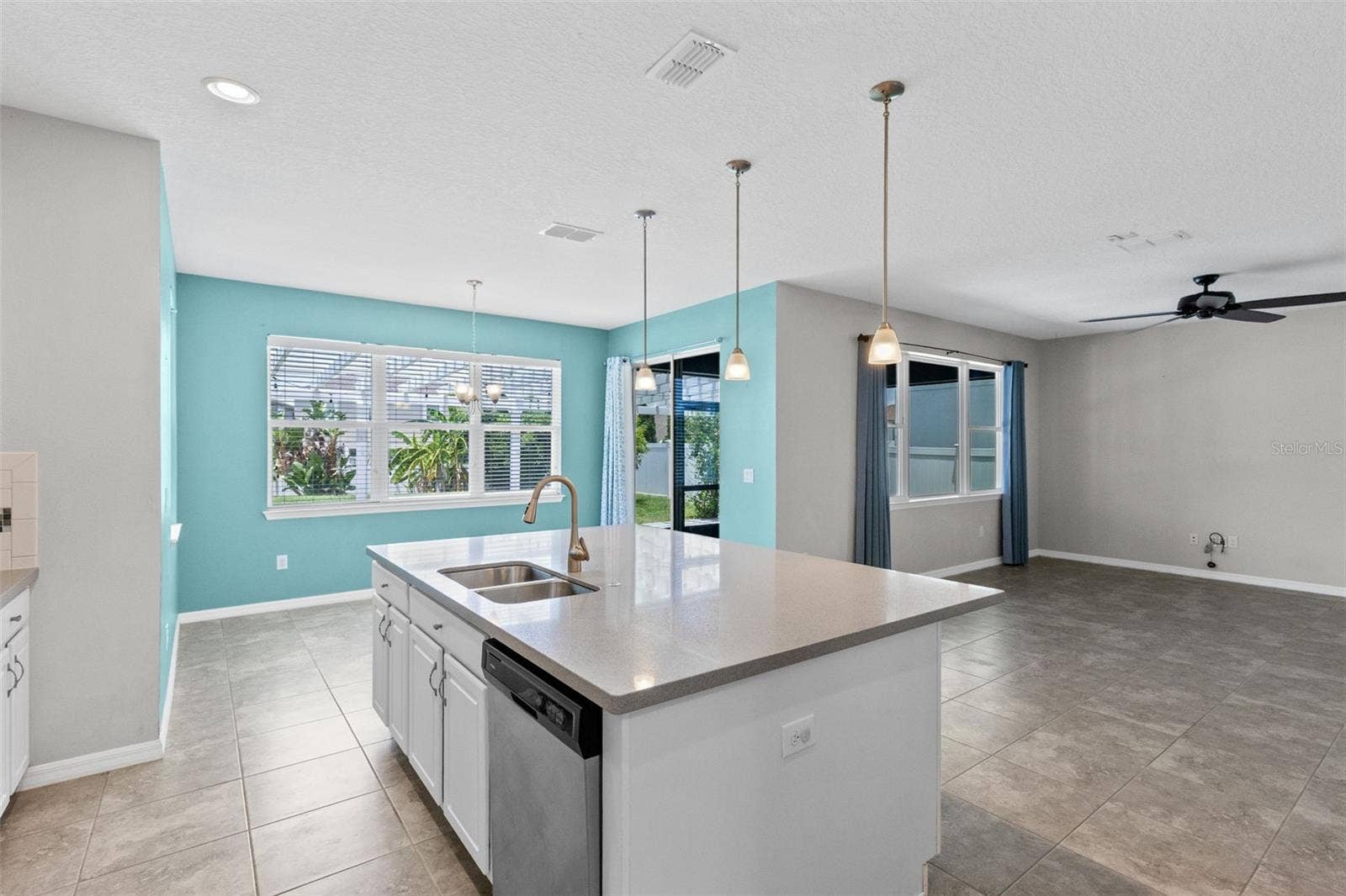 2819 STONEGATE DRIVE, Ocoee, FL 34761 2819 STONEGATE DRIVE, Ocoee, FL 34761