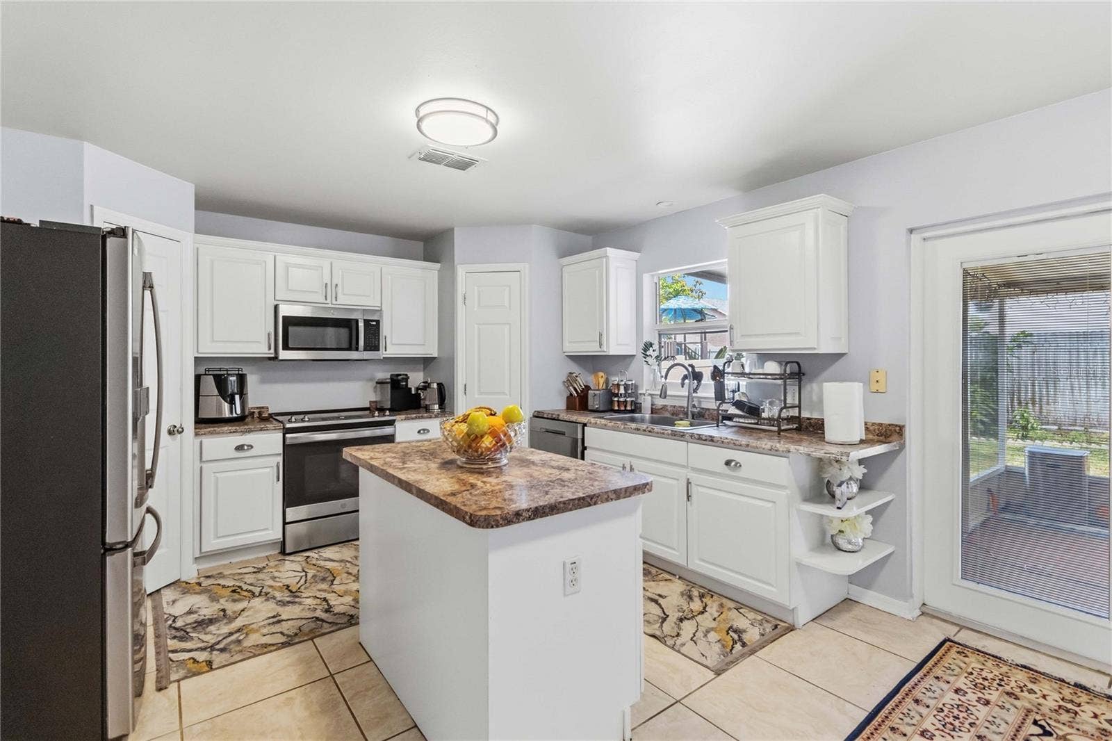 122 CARMEL BAY DRIVE, Sanford, FL 32771 122 CARMEL BAY DRIVE, Sanford, FL 32771