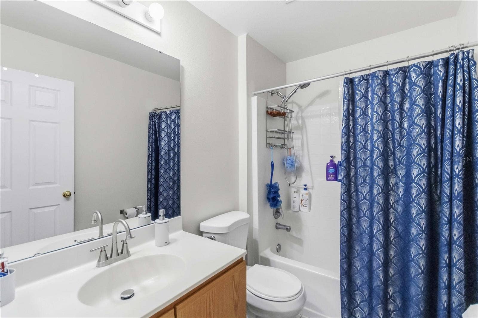 122 CARMEL BAY DRIVE, Sanford, FL 32771 122 CARMEL BAY DRIVE, Sanford, FL 32771