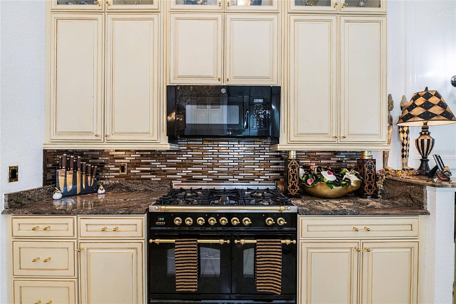 7409 GATHERING COURT, Reunion, FL 34747 7409 GATHERING COURT, Reunion, FL 34747