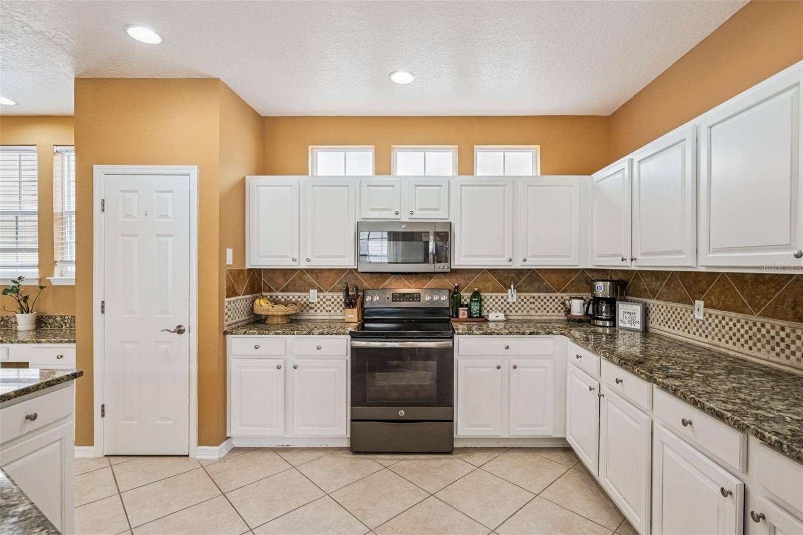 206 NORFOLK PLACE, Celebration, FL 34747 206 NORFOLK PLACE, Celebration, FL 34747