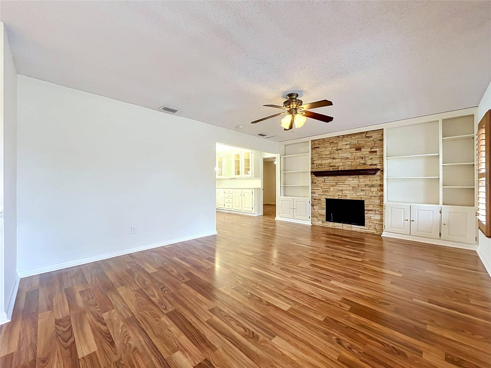 105 CEDAR OAK TRAIL, Longwood, FL 32750 105 CEDAR OAK TRAIL, Longwood, FL 32750