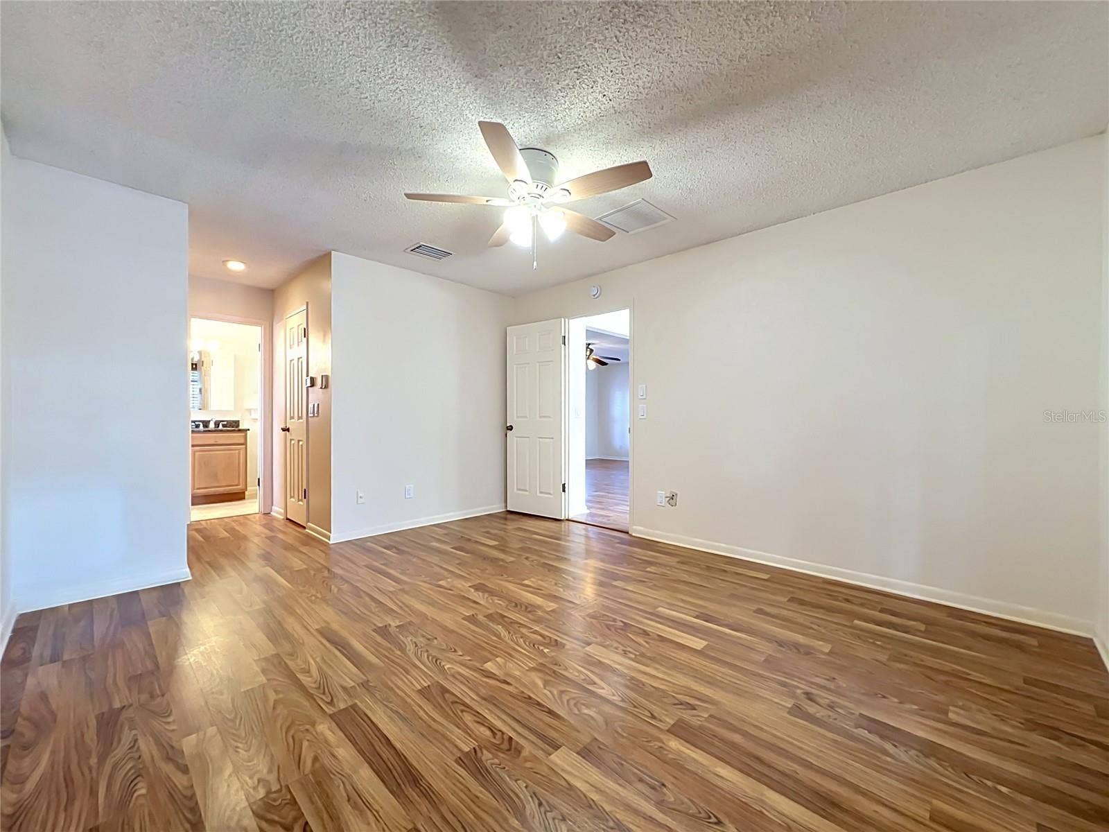 105 CEDAR OAK TRAIL, Longwood, FL 32750 105 CEDAR OAK TRAIL, Longwood, FL 32750