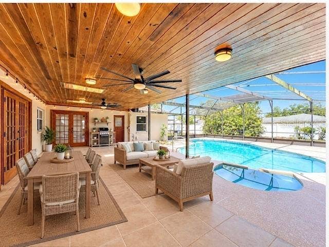 105 CEDAR OAK TRAIL, Longwood, FL 32750 Staged lanai. Has natural gas hookup!