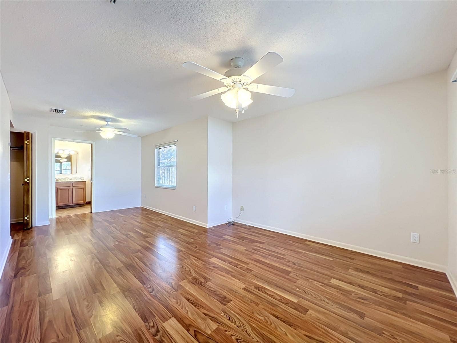 105 CEDAR OAK TRAIL, Longwood, FL 32750 105 CEDAR OAK TRAIL, Longwood, FL 32750