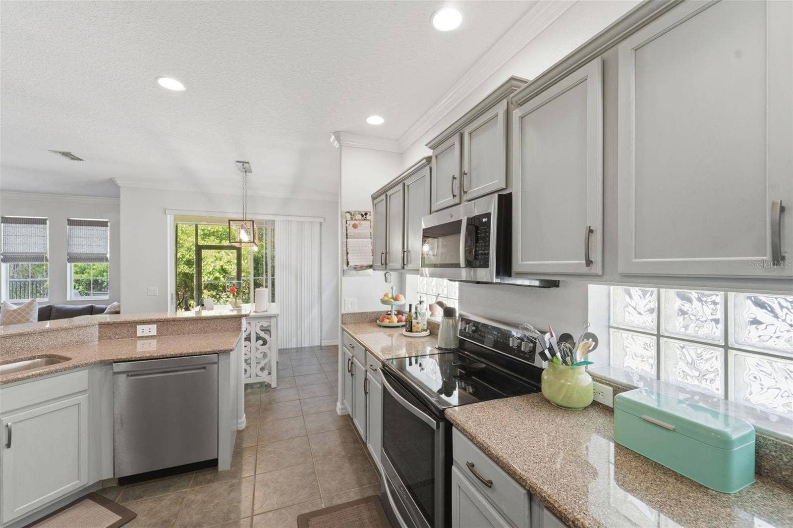 9552 PICCADILLY SKY WAY, Orlando, FL 32827 9552 PICCADILLY SKY WAY, Orlando, FL 32827