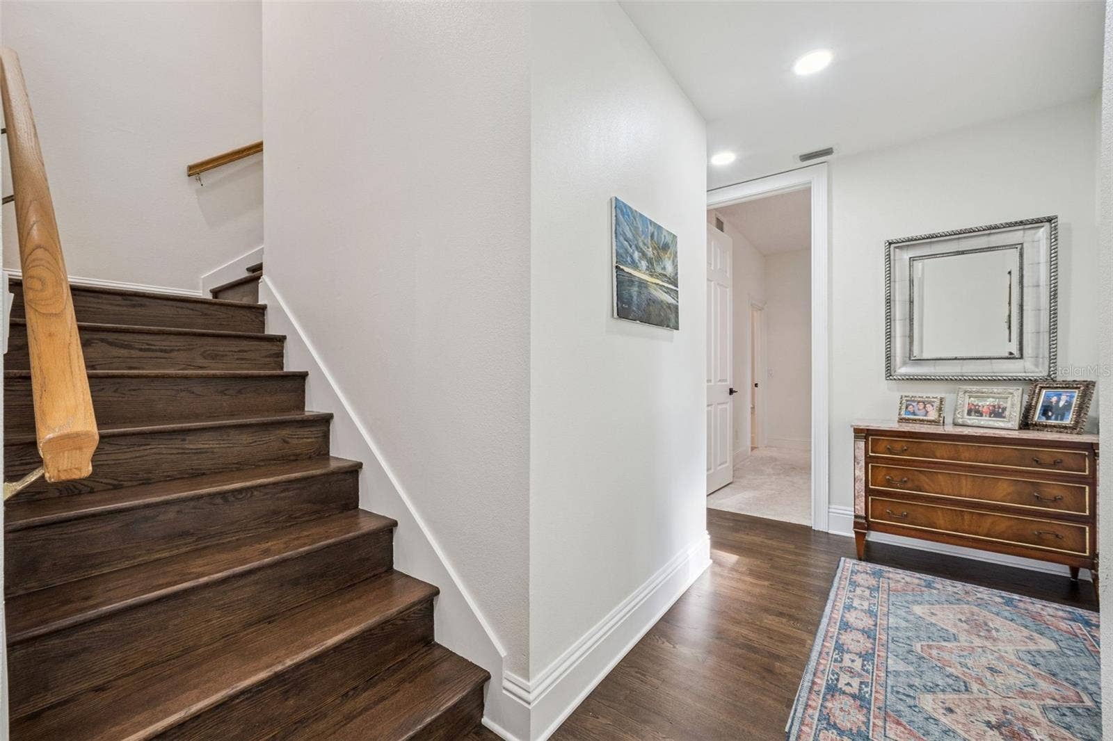 450 LAKEWOOD DRIVE, Winter Park, FL 32789 Friends and Family side entry with back staircase