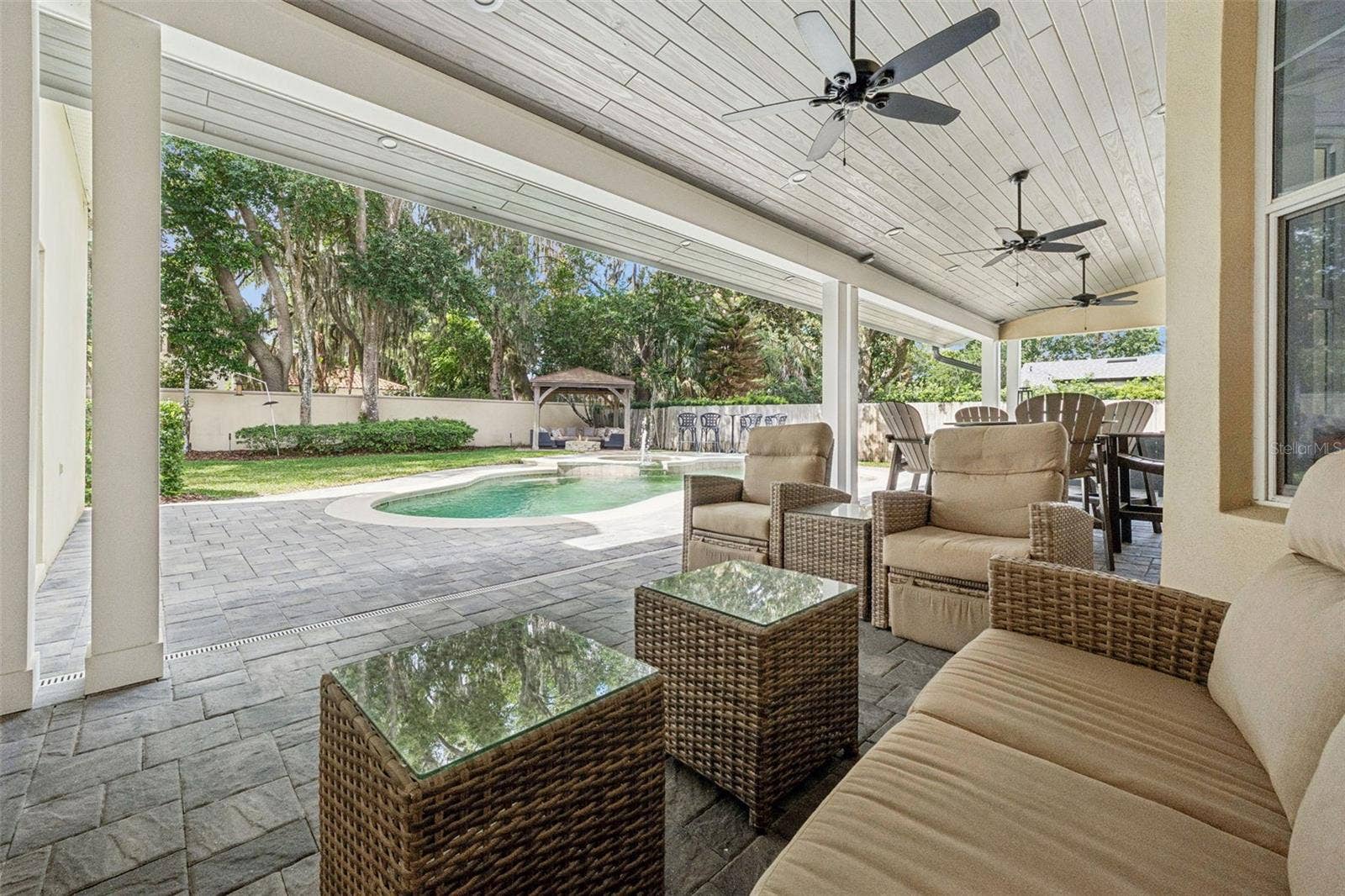 450 LAKEWOOD DRIVE, Winter Park, FL 32789 Covered lanai living area