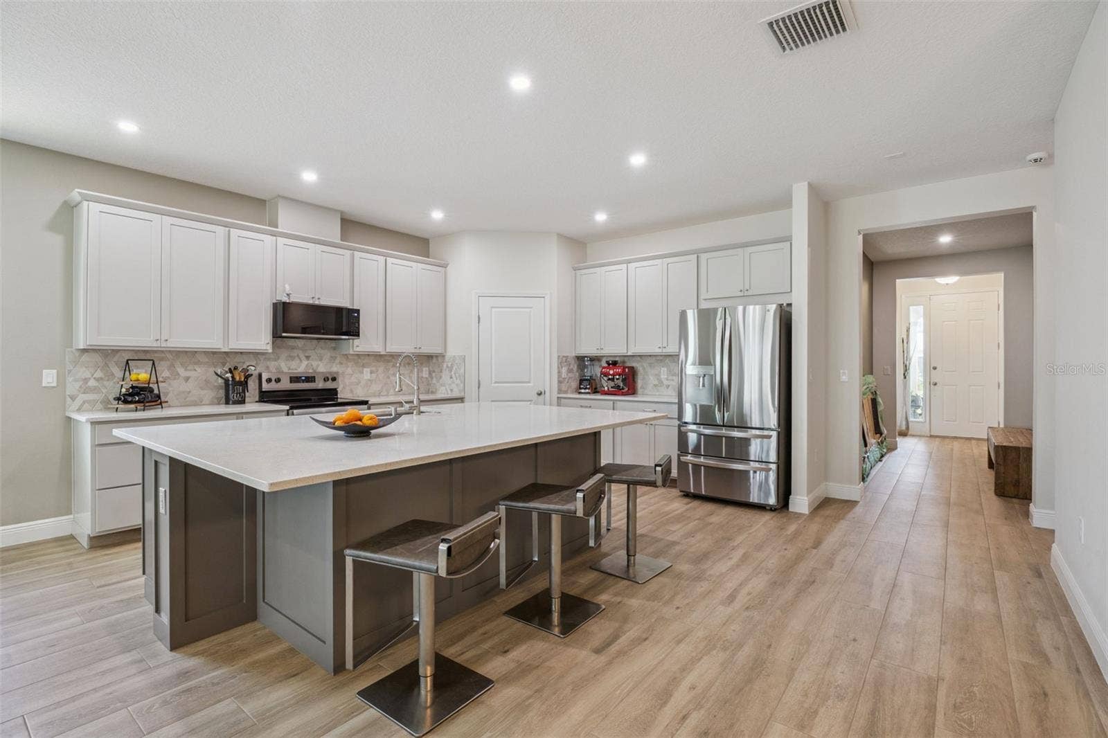 2101 AXEL STREET, Clermont, FL 34715 2101 AXEL STREET, Clermont, FL 34715