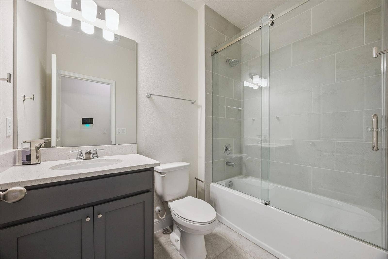 2101 AXEL STREET, Clermont, FL 34715 2101 AXEL STREET, Clermont, FL 34715
