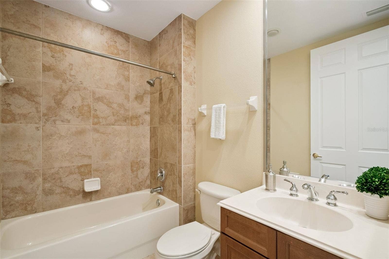 8743 THE ESPLANADE, #34, Orlando, FL 32836 8743 THE ESPLANADE, #34, Orlando, FL 32836