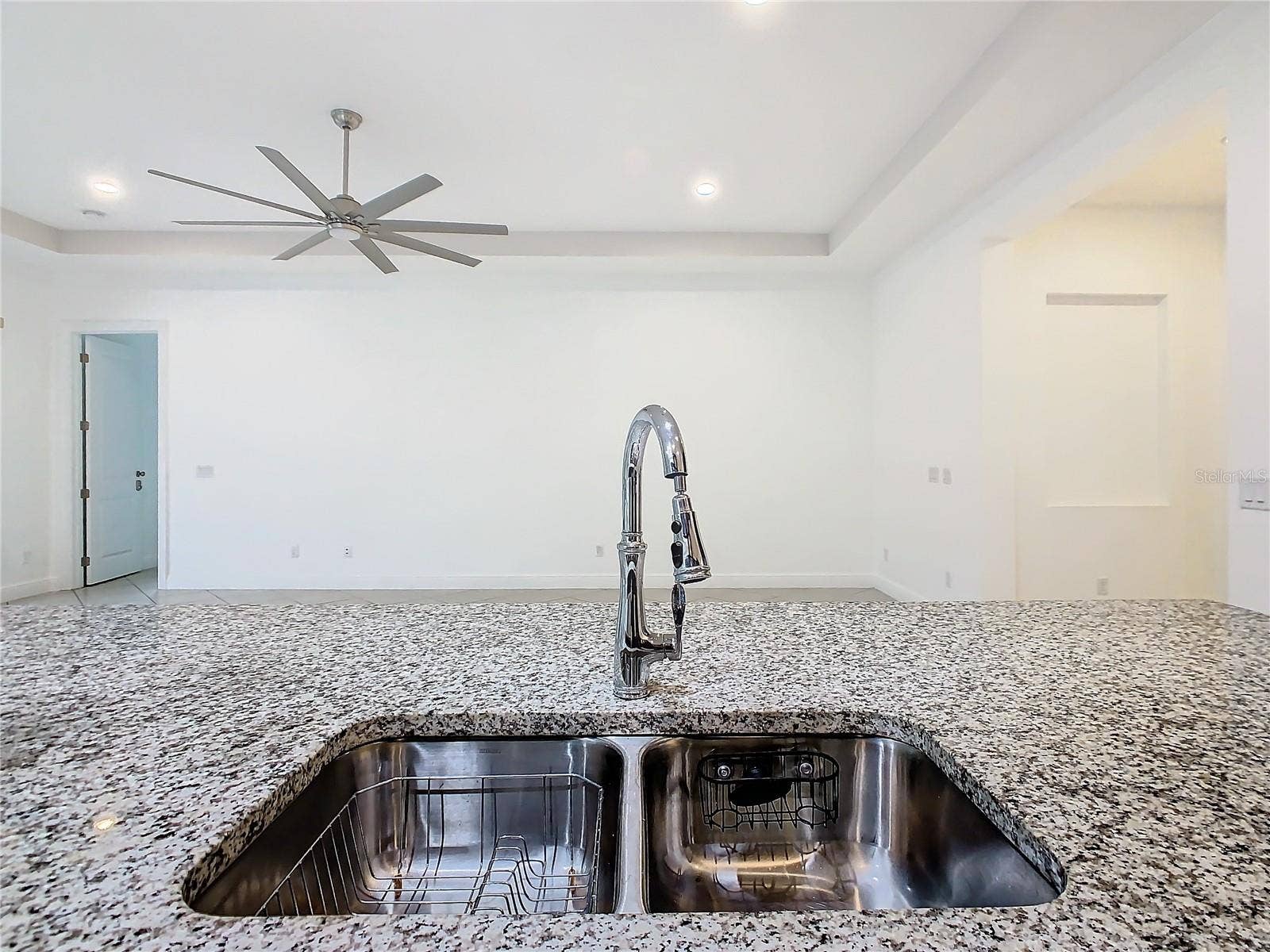 8325 TOPSAIL PLACE, Winter Garden, FL 34787 8325 TOPSAIL PLACE, Winter Garden, FL 34787