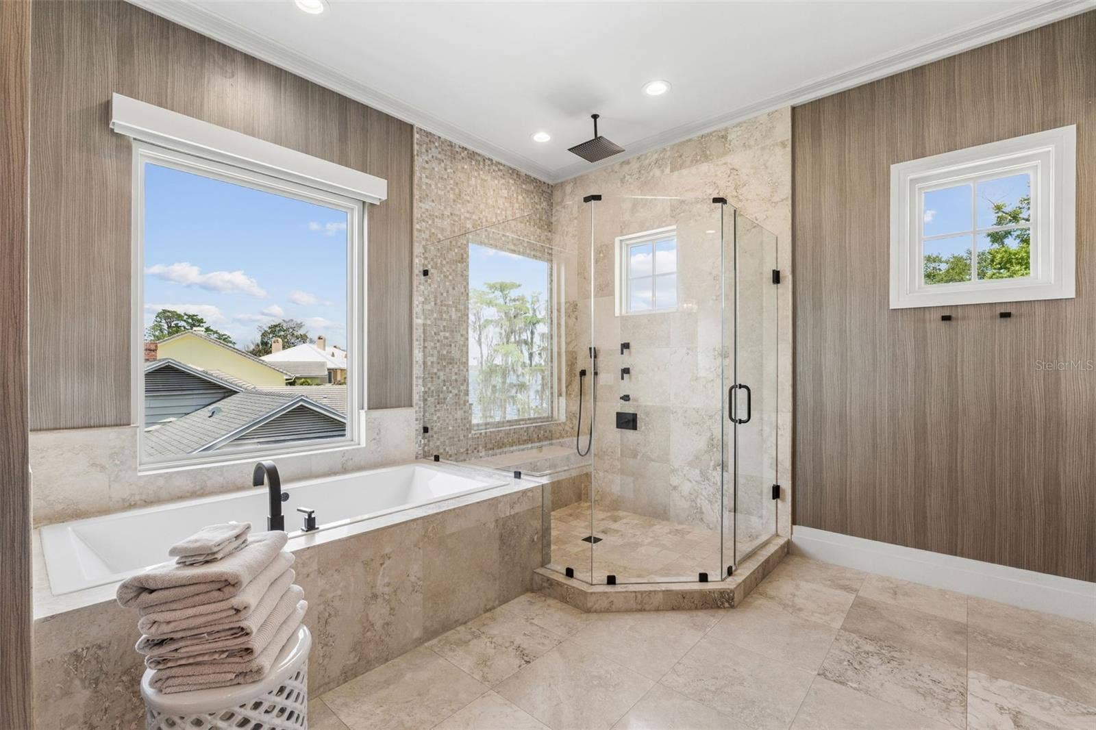 9236 BAY POINT DRIVE, Orlando, FL 32819 9236 BAY POINT DRIVE, Orlando, FL 32819