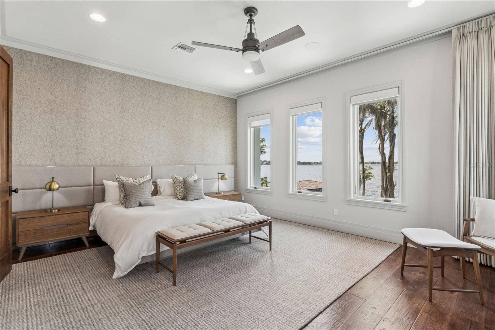9236 BAY POINT DRIVE, Orlando, FL 32819 9236 BAY POINT DRIVE, Orlando, FL 32819
