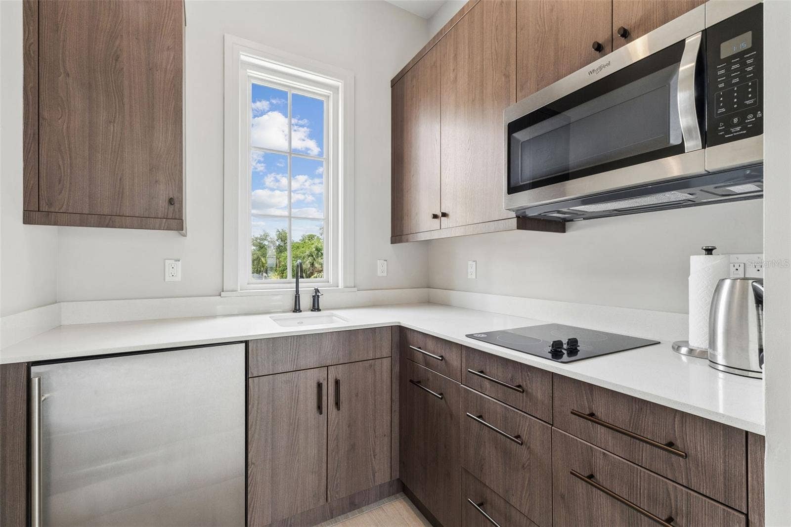 9236 BAY POINT DRIVE, Orlando, FL 32819 9236 BAY POINT DRIVE, Orlando, FL 32819