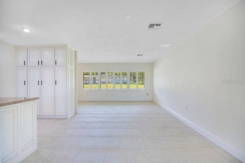 3108 TROY DRIVE, Orlando, FL 32806 Family Room